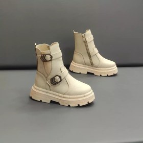 تصویر بوت بچگانه 