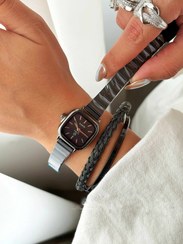 تصویر ساعت مچی زنانه با طرح زیبای فلورا، انتخابی شیک 