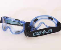 تصویر عینک طلقی کش دار سوپاپدار ضد بخارات برند جنیوس Genius