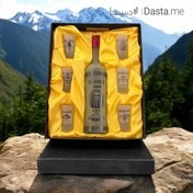 تصویر ست شات قهوه و بطری بزرگ طرح اسکلت 