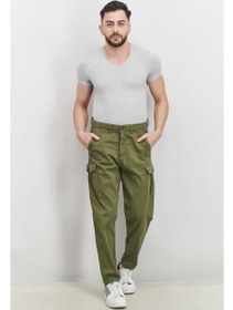 تصویر شلوار کتان مردانه اسلیم فیت ساده، رنگ زیتونی برند selected homme Men Slim Fit Plain Cargo Pants, Olive