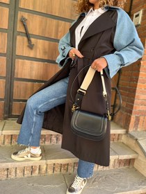 تصویر ترنچ کت ترکیبی با جین 