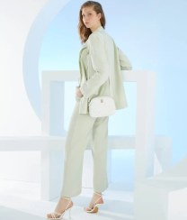 تصویر کیف شانه‌ای زنانه با نقش مونوگرام سفید 05PO22Y1534 | Pierre Cardin | 218165535 | اورجینال 