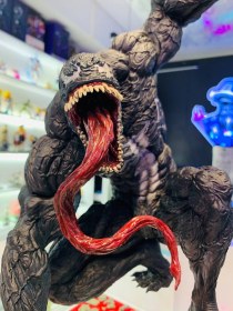 تصویر فیگور اورجینال ونوم برند امپایر تویز Venom Empire Toys 