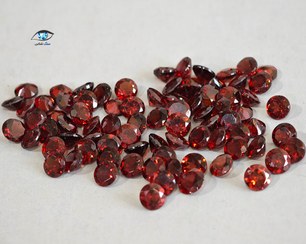 تصویر گارنت سرخ طبیعی ابعاد 5.5 تا 6 میلیمتر 