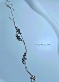 تصویر دستبند زنانه برند فشن مدل قلبی استیل رنگ ثابت Fashion brand women's bracelet, heart model, fixed color steel