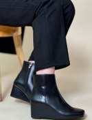 تصویر نیم بوت ناوا 