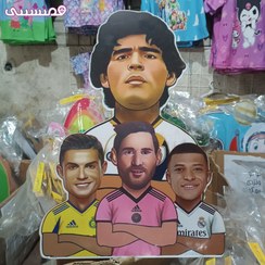 تصویر استند چوبی 60 سانتی جشن و تولد فوتبالی مدل کیمدی مارادونا، مسی، رونالدو و امباپه 