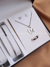 تصویر ست ساعت ونکلیف - ۸ 