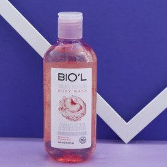 تصویر شامپو بدن بیول مدل سیلکی پیچ حجم ۴۰۰ میلی لیتر حاوی اسکراب 