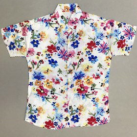 تصویر پیراهن هاوایی سفید طرح گل 