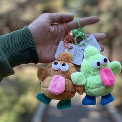 تصویر آویز پو زبون دراز 