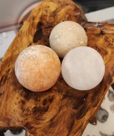 تصویر گوی سنگ نمک 