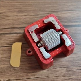 تصویر غلطک رنگ مخزن دار فلزی 