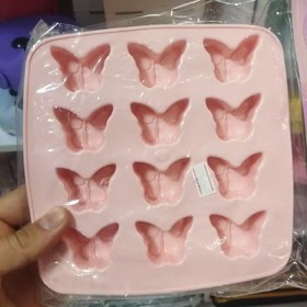 تصویر قالب یخ طرح دار 