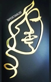 تصویر تاپر کیک چهره طلایی 