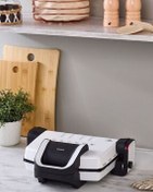 تصویر دستگاه ساندویچ و تست گریل توستر سفید مروارید آینده با ظرفیت 4 برش 1800 واتی اورجینال Karaca 