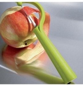 تصویر پوست‌کن سبز پوست کن نام خانوادگی طرف Tupperware 