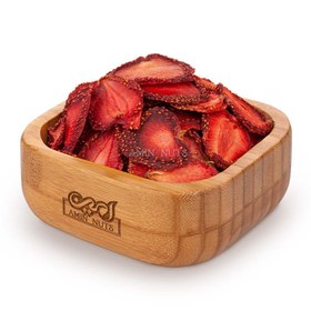 تصویر توت فرنگی خشک ورقه ای sliced-dried-strawberries