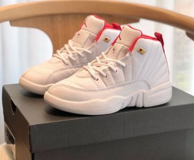 تصویر کتونی بچه گانه نایک ایر جردن ۱۲ تمام سفید Nike air jordan 12 