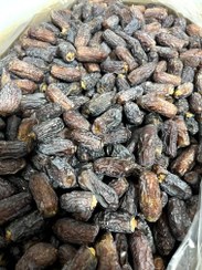 تصویر خرما پیاروم درجه دو با کارتن های 5 کیلویی grade 2 piarom date with 5 kg package