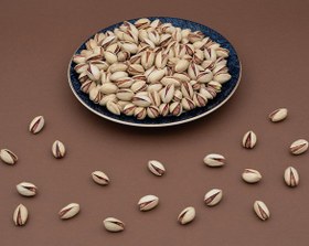 تصویر پسته احمدآقایی خام 