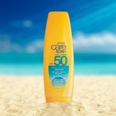 تصویر کرم ضدآفتاب و رطوبت رسان صورت و بدن SPF50 آون Face & Body Moisturising Sun Cream Avon