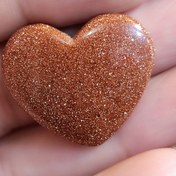 تصویر سنگ دلربا قهوه ای تراش قلبی 