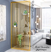 تصویر پارتیشن فلزی خانگی طلایی با طبقات گلدان 