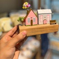 تصویر جاکلیدی چوبی - دو خونه صورتی طوسی 