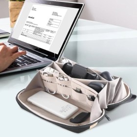 تصویر کیف دستی یسیدو مدل WB45 کیف لوازم جانبی Yesido WB45 با طراحی جمع‌وجور، مقاوم و جادار برای نظم‌دهی کابل، شارژر، مبدل، پاوربانک و تجهیزات دیجیتال در سفر و کار