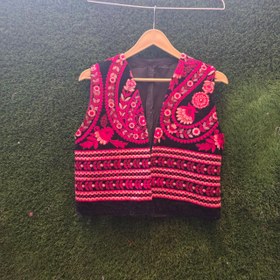 تصویر جلیقه مخمل یلدایی 