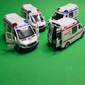 تصویر ماشین آمبولانس قدرتی آژیردار - ماشین پلیس 