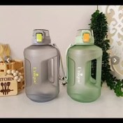 تصویر بطری آب یونیک 