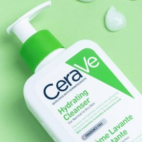 تصویر فوم شوینده آبرسان سراوی مخصوص پوست خشک و نرمال _ حجم 237 میلی‌لیتر 