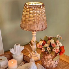 تصویر آباژور حصیری رومیزی با پایه چوبی 