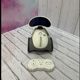 تصویر ربات کنترلی فضایی 