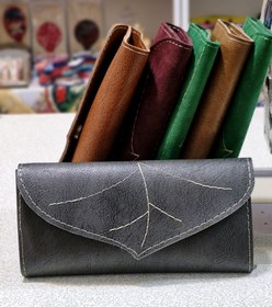 تصویر طرح برگ خزان طوسی 