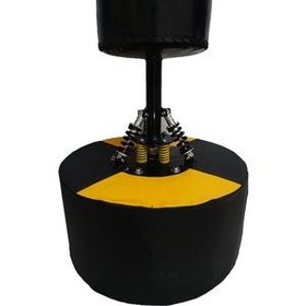 تصویر کیسه بوکس مدل ایستاده 