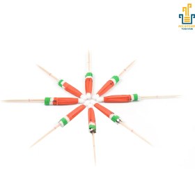 تصویر خلال تزئینی چوبی 