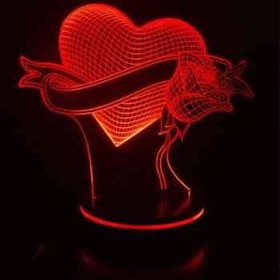 تصویر چراغ خواب سه بعدی پارسافن لیزر طرح عاشقانه قلب و گل 