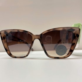 تصویر عینک آفتابی زنانهuvaو uvb و uv400 در طرحهای مختلف UVA, UVB and UV400 sunglasses for women in different designs