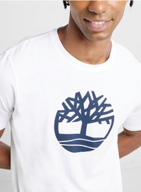 تصویر تی‌شرت با لوگوی درخت رودخانه کنبک برند timberland Kennebec River Tree Logo T-Shirt