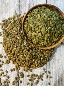 تصویر مغز تخمه کدو 