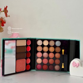 تصویر پالت آرایشی طرح قو 