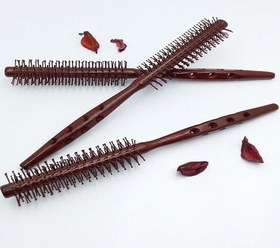 تصویر برس گرد چوبی 