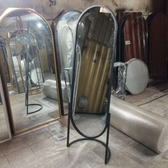 تصویر آینه قدی کپسولی فلزی ۲ 