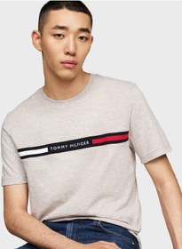 تصویر تی‌شرت گردن گرد لوگو برند Tommy Hilfiger Logo Crew Neck T-Shirt