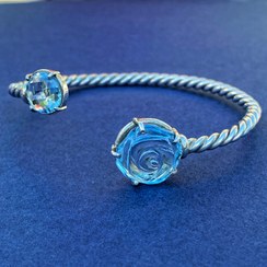 تصویر دستبند نقره با سنگ‌ بلو توپاز دستساز زنانه تک نسخه Handmade silver bracelet with blue topaz stone