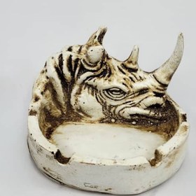 تصویر زیر سیگاری کرگدن 